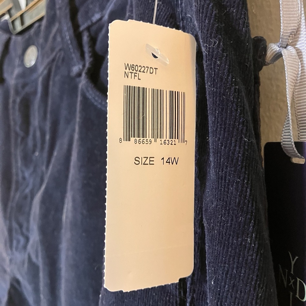 NWT NYDJ Straight Leg Corduroy Pants Navy Blue Size 14W Thin Wale Stretch 34x31 - Picture 3 of 15